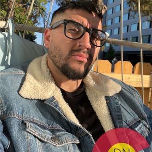 Meet your Posher, Daniel